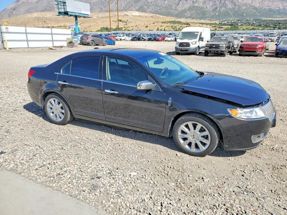 2011 LINCOLN MKZ   