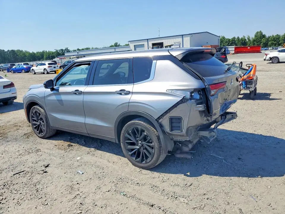 2024 MITSUBISHI OUTLANDER SE  