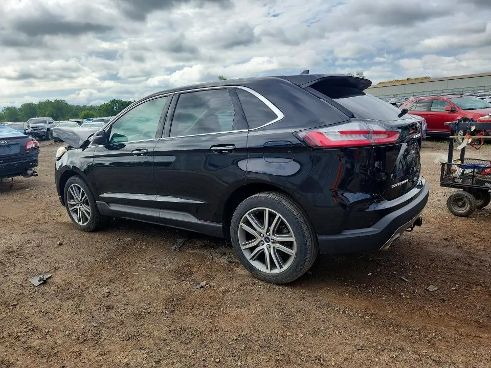 2022 FORD EDGE TITANIUM  