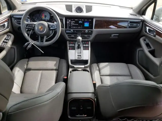 2025 PORSCHE MACAN S