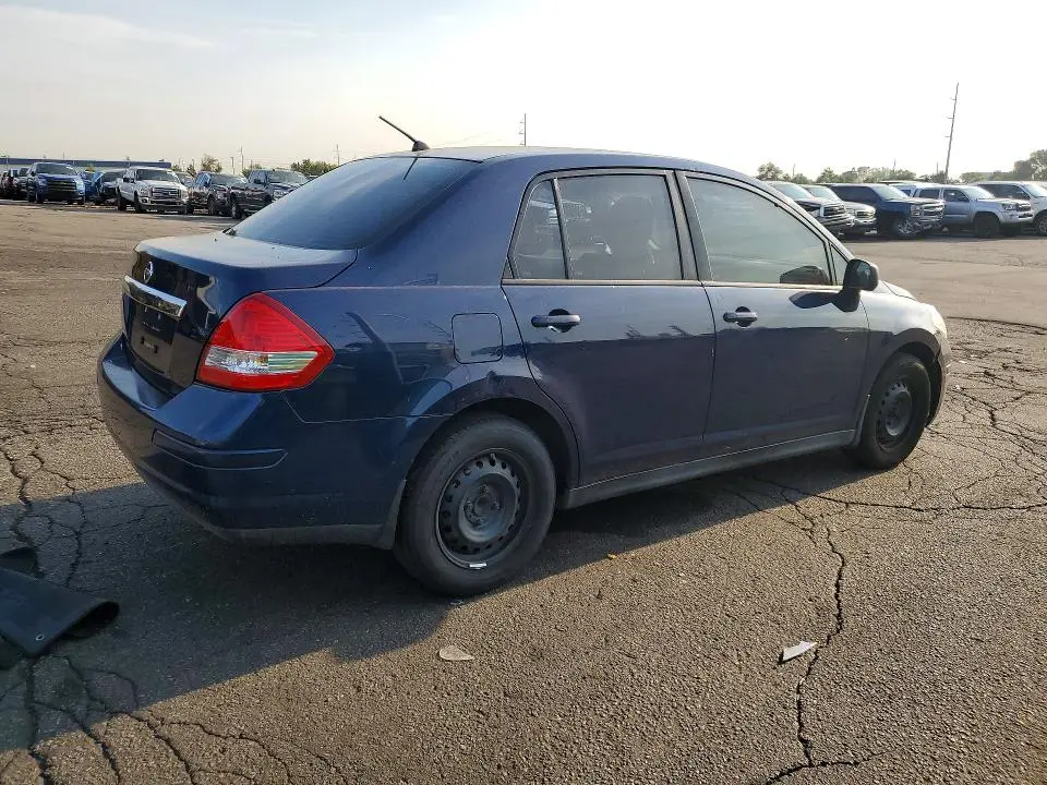 2010 NISSAN VERSA 1.8 S  