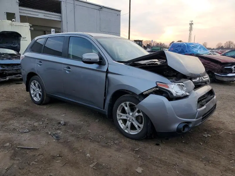 2014 MITSUBISHI OUTLANDER SE  