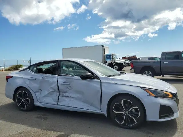 2024 NISSAN ALTIMA SR  