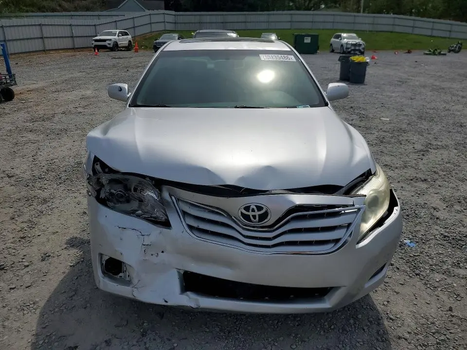 2011 TOYOTA CAMRY LE  