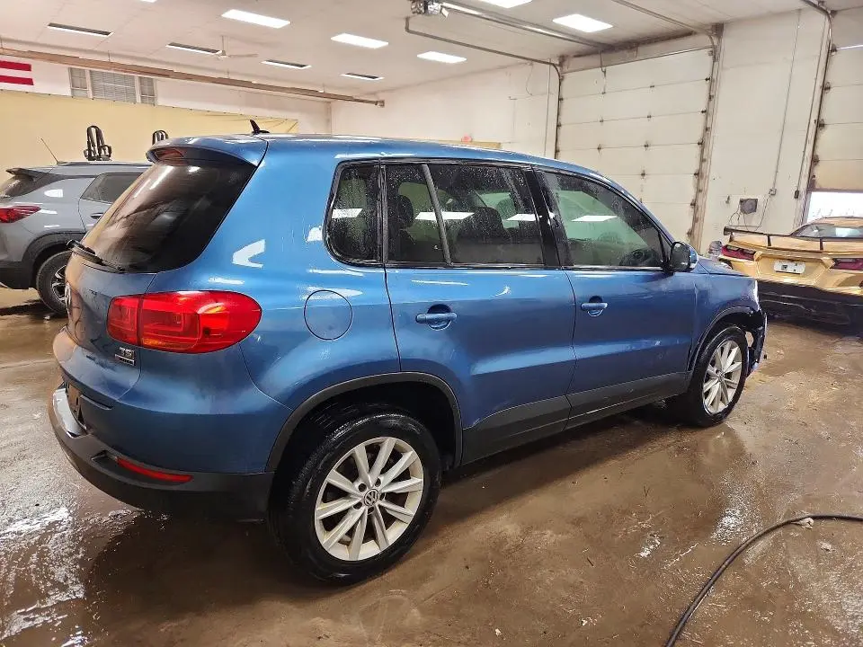 2017 VOLKSWAGEN TIGUAN S  
