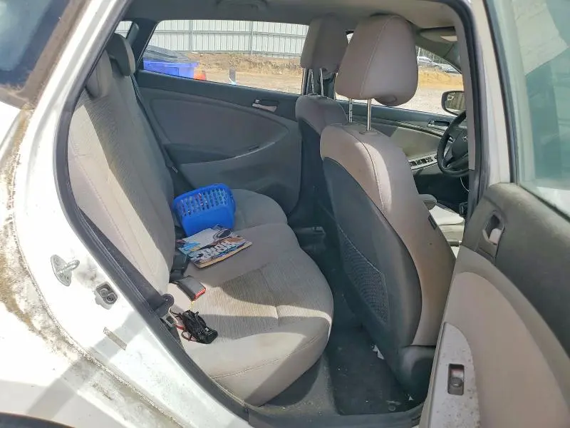 2015 HYUNDAI ACCENT GS  