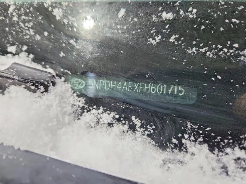 2015 HYUNDAI ELANTRA SE  