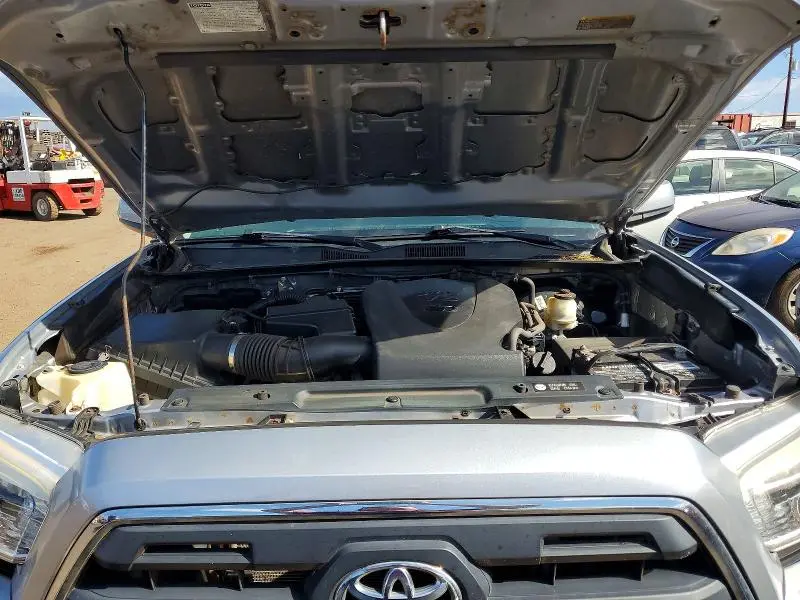 2017 TOYOTA TACOMA SR5 V6  