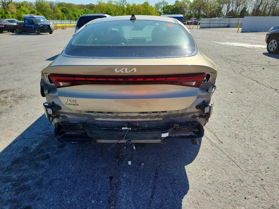 2022 KIA K5 LXS  