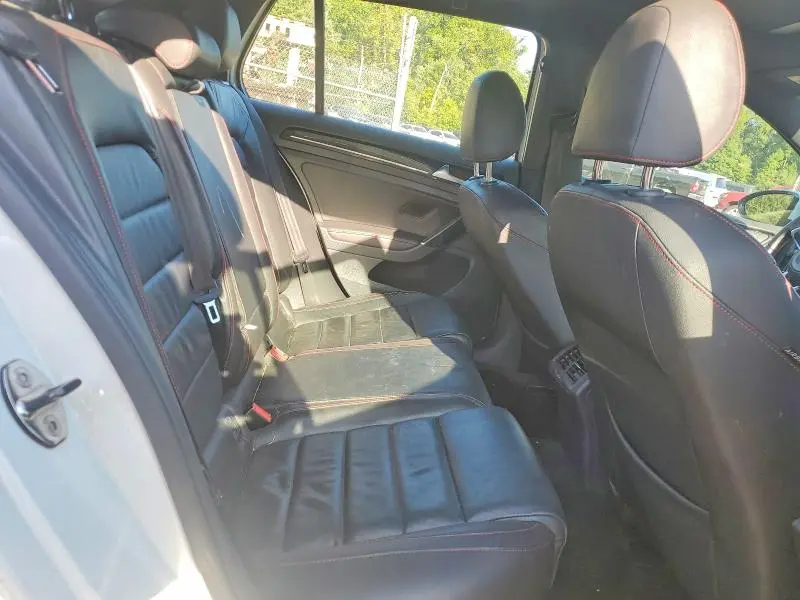 2015 VOLKSWAGEN GTI   