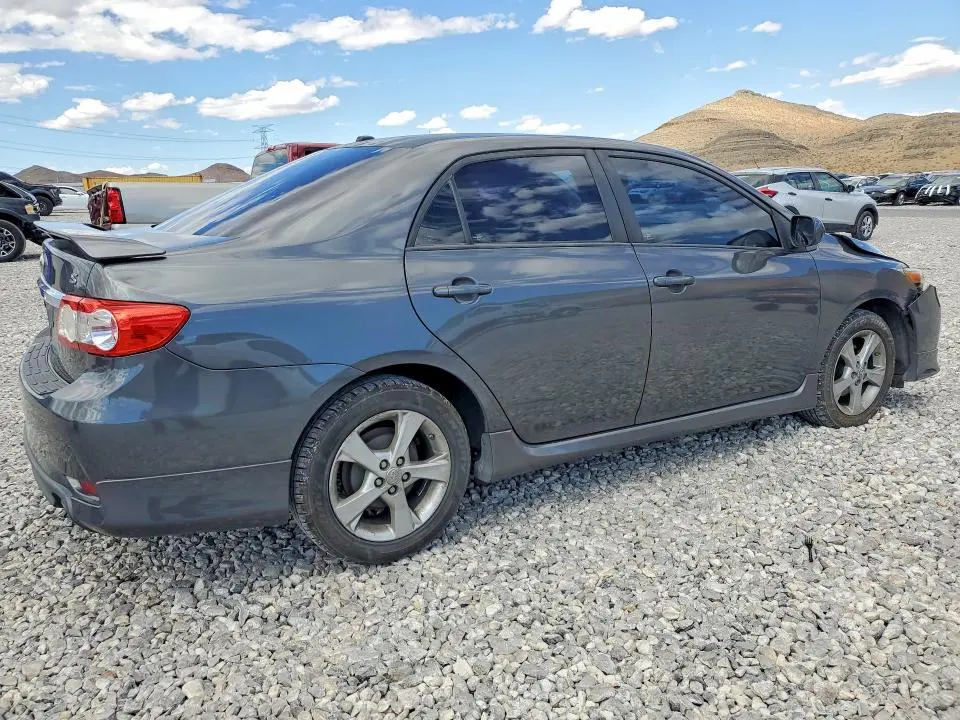 2011 TOYOTA COROLLA S  