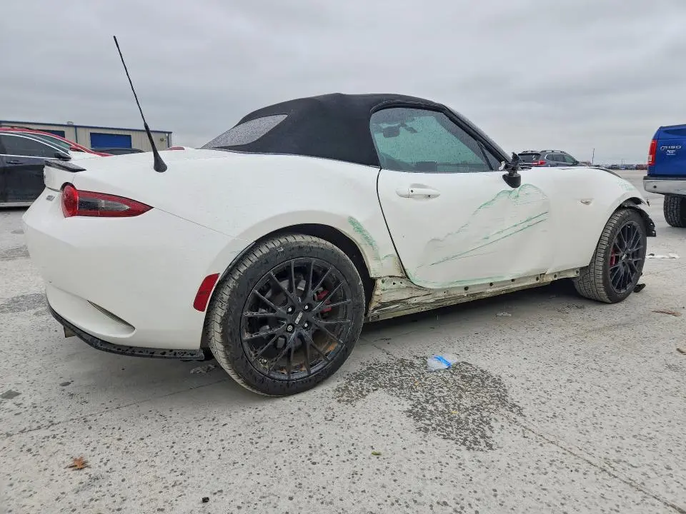 2016 MAZDA MX-5 MIATA CLUB  