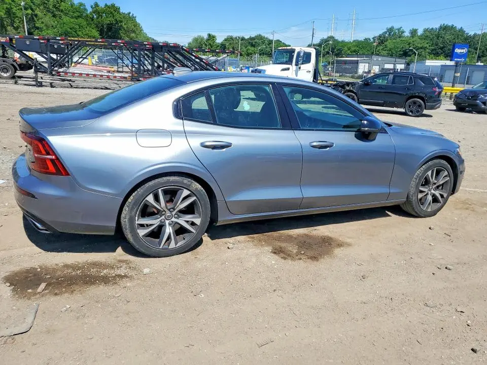 2019 VOLVO S60 T6 R-DESIGN  