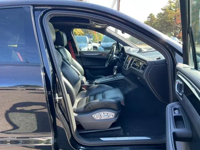 2015 PORSCHE MACAN TURBO  