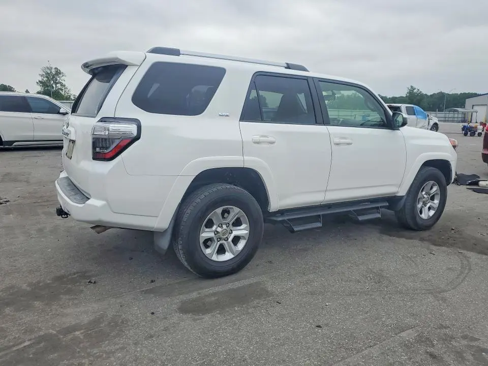 2019 TOYOTA 4RUNNER SR5  