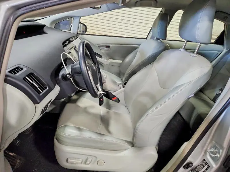 2015 TOYOTA PRIUS FOUR  
