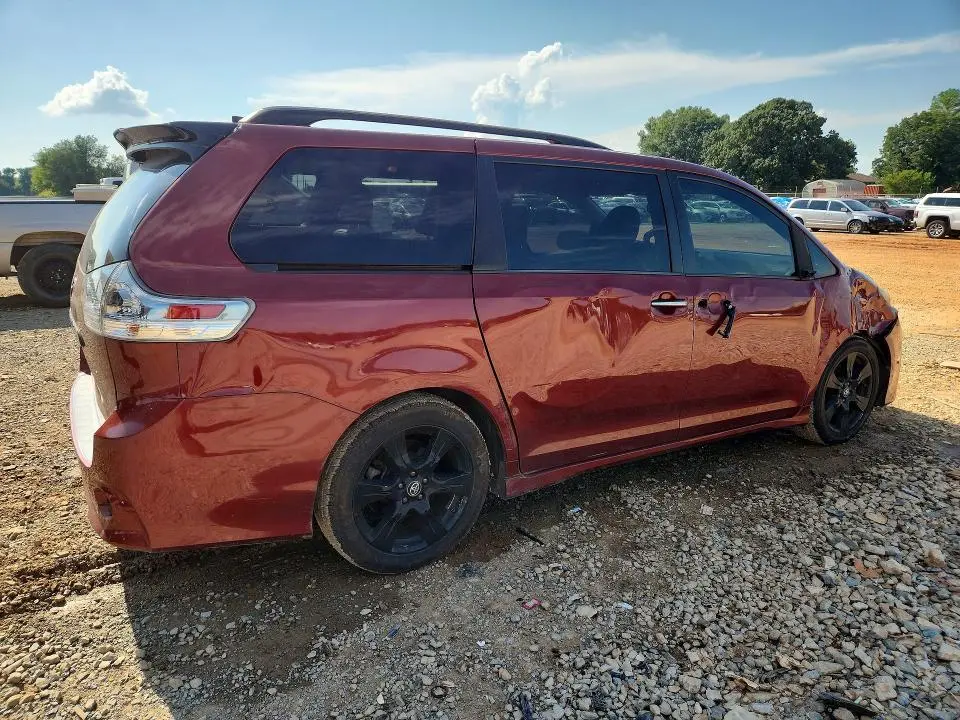 2020 TOYOTA SIENNA SE PREMIUM 8-PASSENGER  