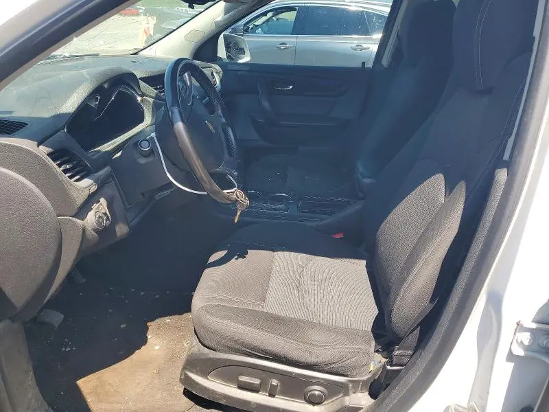 2017 CHEVROLET TRAVERSE LT  