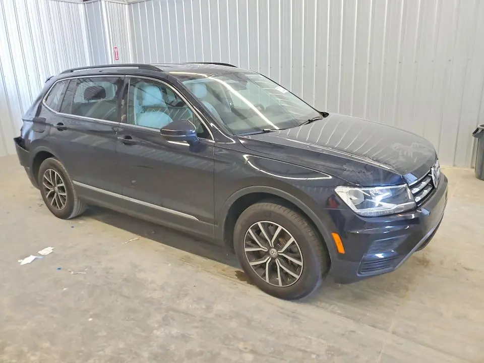 2021 VOLKSWAGEN TIGUAN SE  