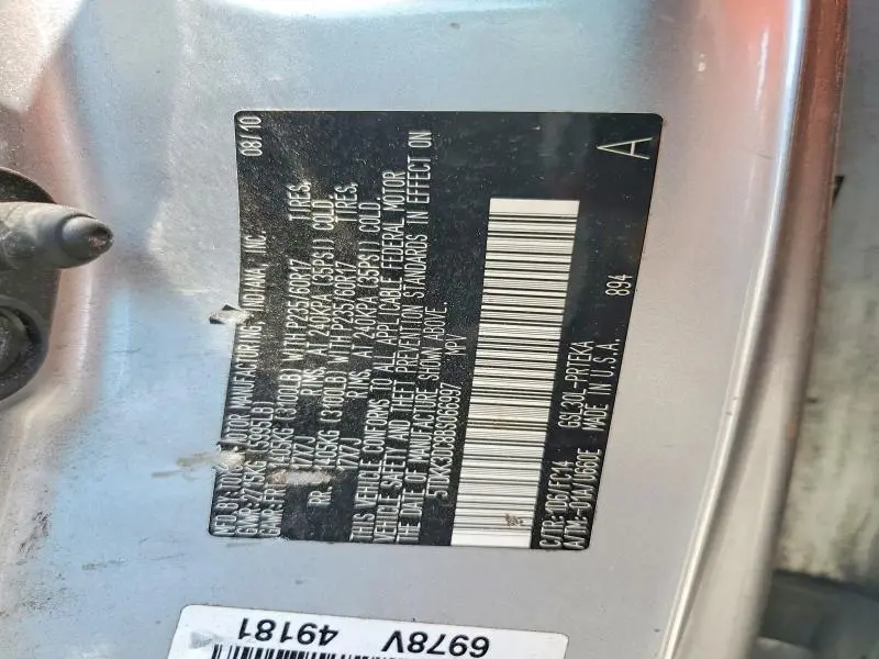 2011 TOYOTA SIENNA LE  