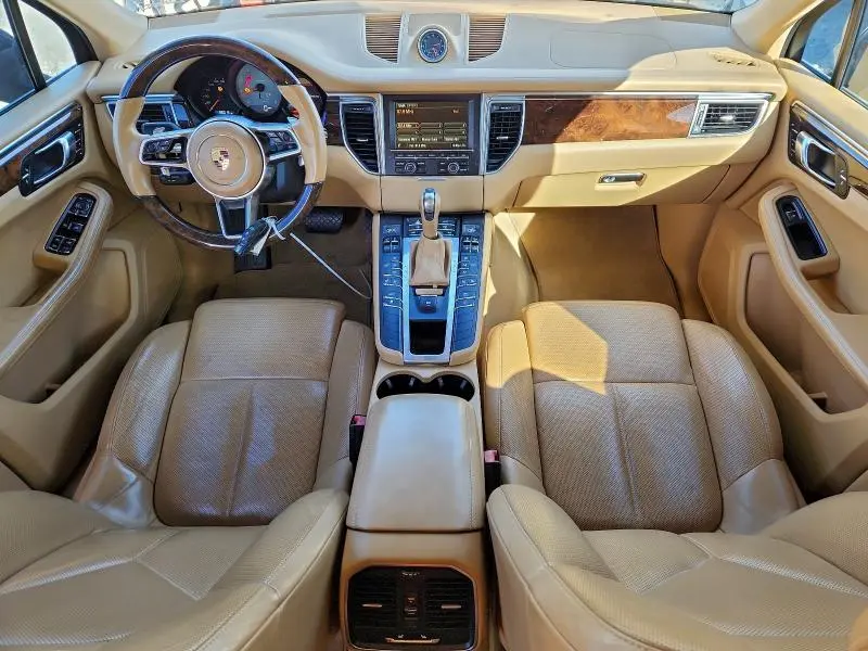 2016 PORSCHE MACAN S  