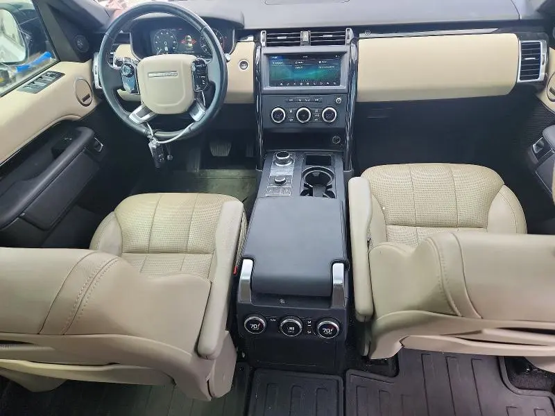 2019 LAND ROVER DISCOVERY SE  
