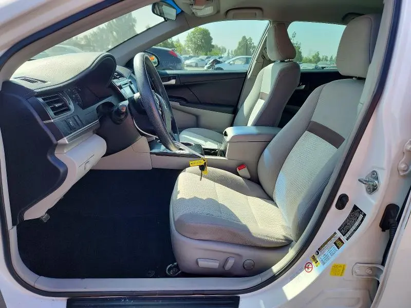 2012 TOYOTA CAMRY LE  