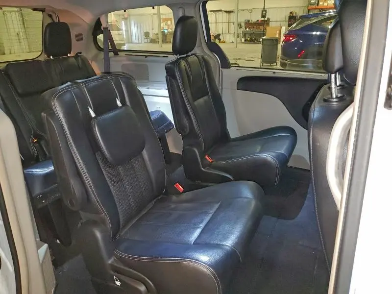 2015 CHRYSLER TOWN & COUNTRY TOURING L  