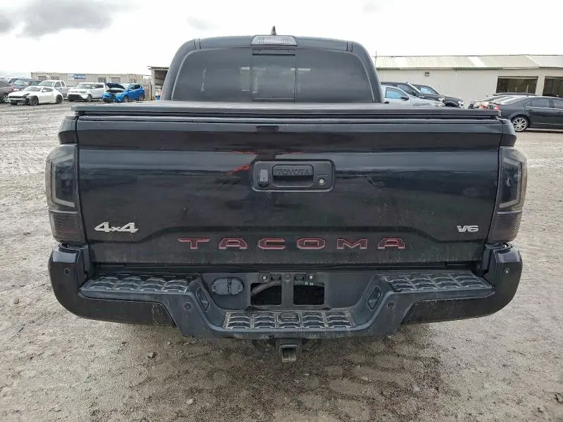 2018 TOYOTA TACOMA DOUBLE CAB  