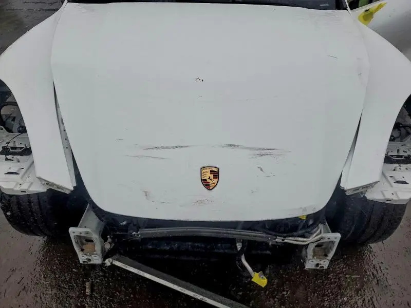 2013 PORSCHE CAYENNE   