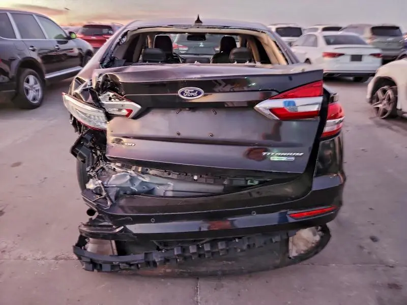 2020 FORD FUSION TITANIUM  