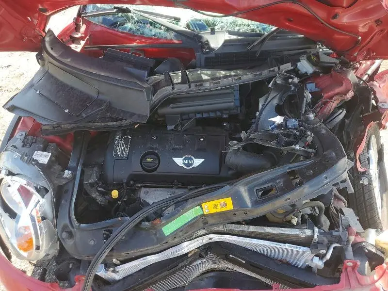 2011 MINI COOPER   