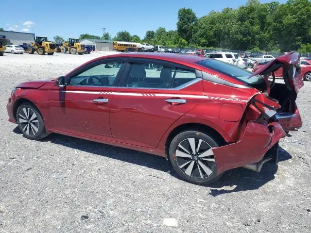 2022 NISSAN ALTIMA SV  
