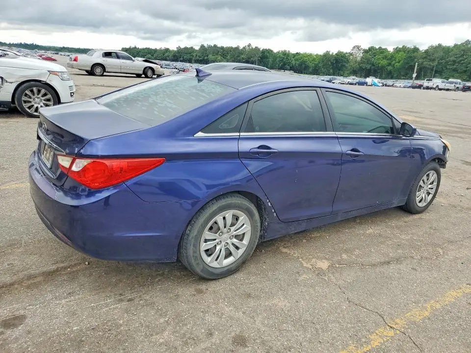 2011 HYUNDAI SONATA GLS  