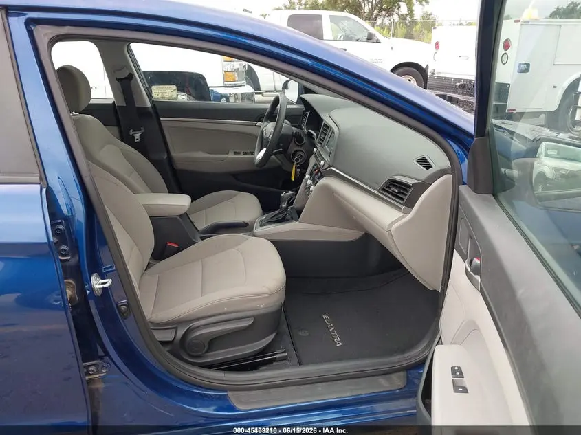 2020 HYUNDAI ELANTRA SE
