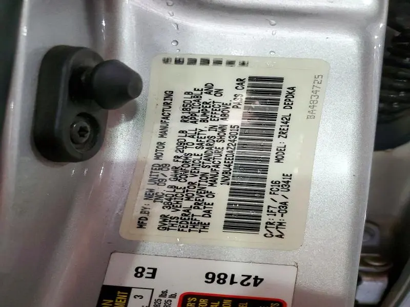 2010 TOYOTA COROLLA LE  