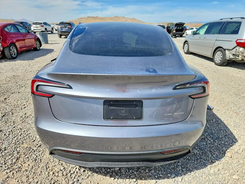 2025 TESLA MODEL 3   