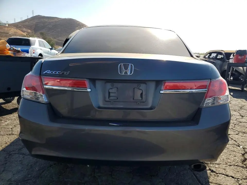 2012 HONDA ACCORD LX  