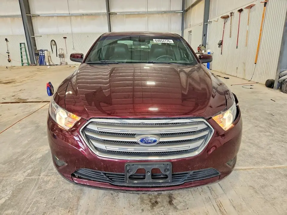2018 FORD TAURUS SEL  