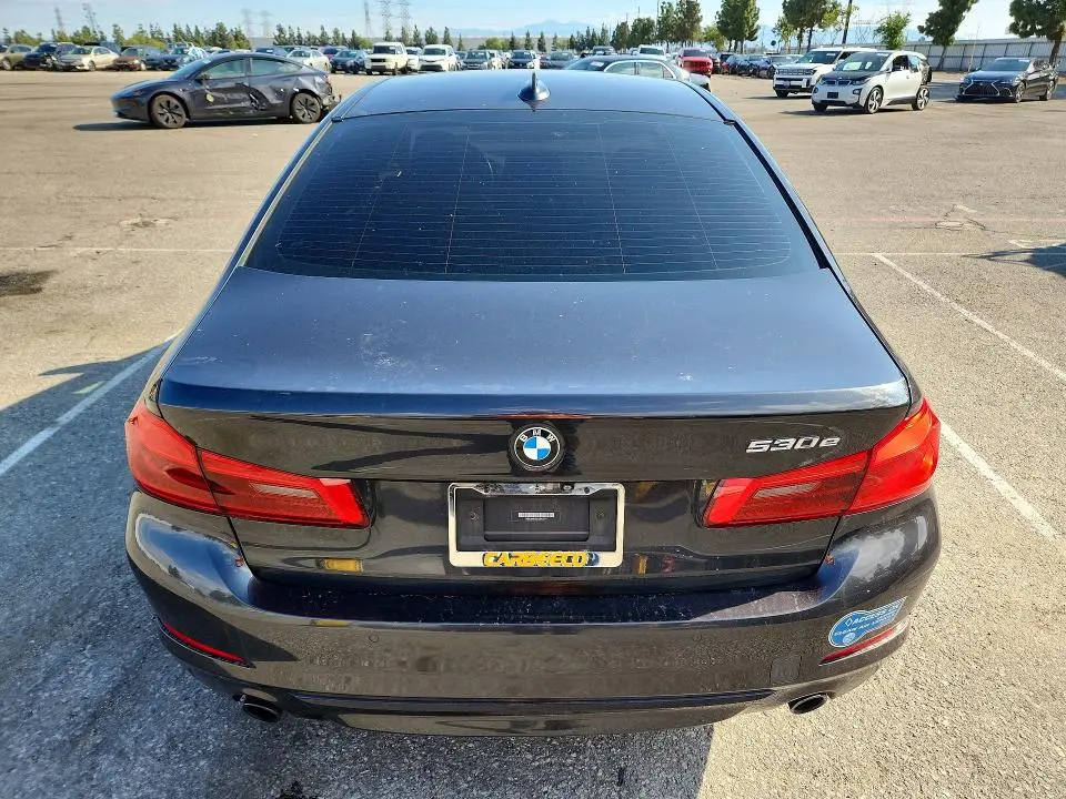 2020 BMW 530E   