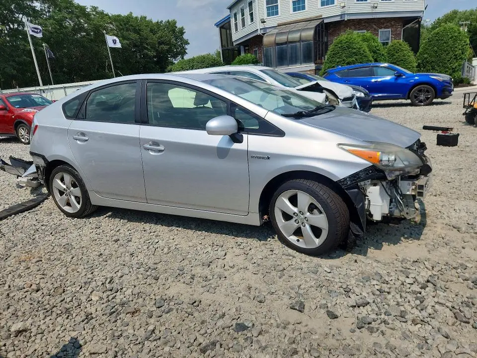2013 TOYOTA PRIUS FIVE  