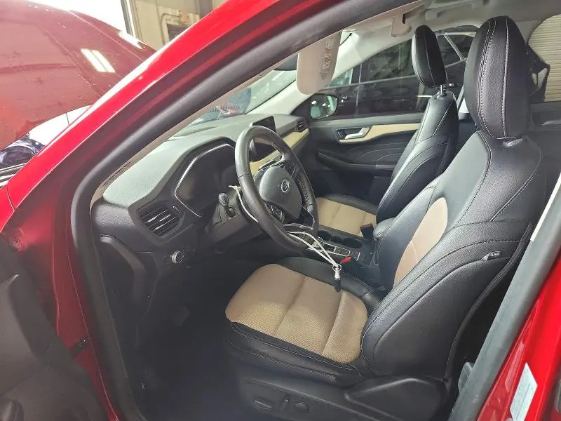 2022 FORD ESCAPE TITANIUM  
