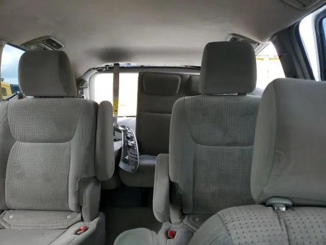 2010 TOYOTA SIENNA CE  