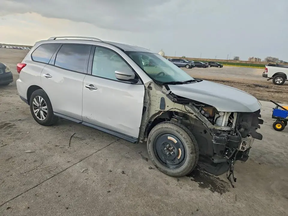 2019 NISSAN PATHFINDER SV  