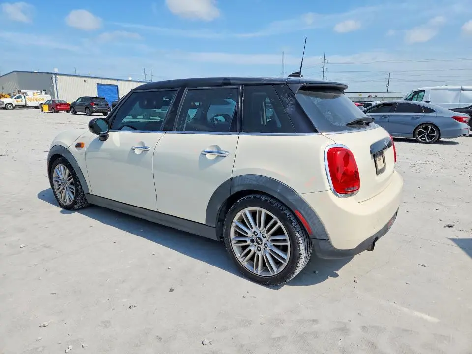 2016 MINI COOPER   