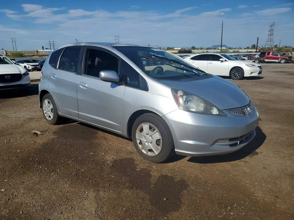 2013 HONDA FIT   