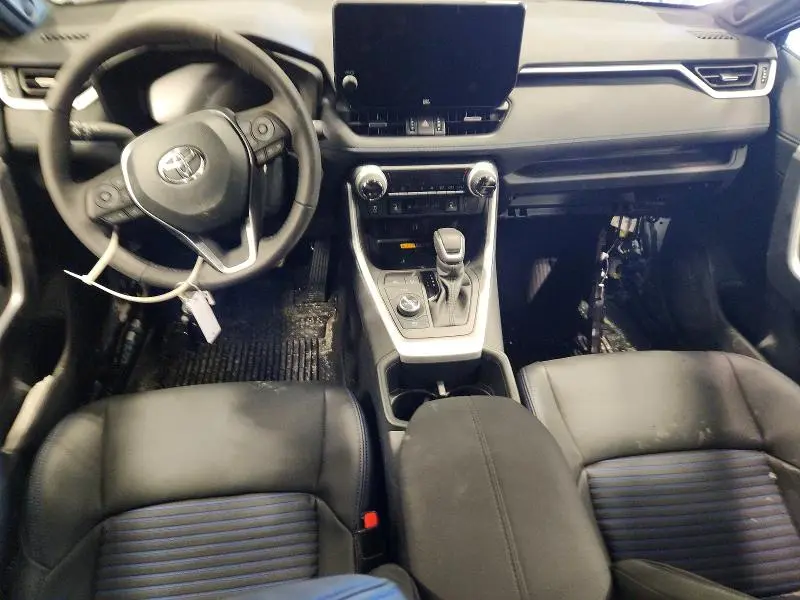 2025 TOYOTA RAV4 XSE  