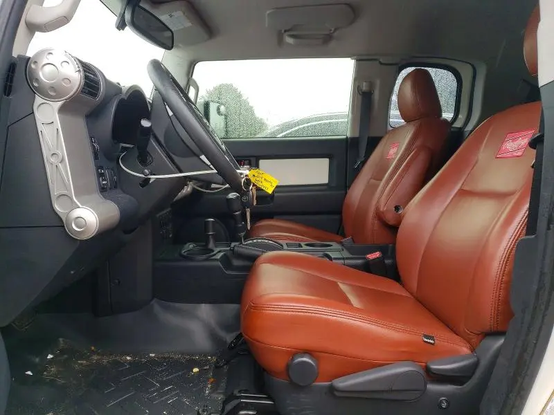 2014 TOYOTA FJ CRUISER BASE  