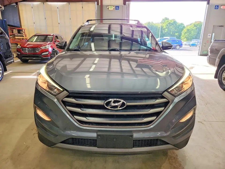 2016 HYUNDAI TUCSON SPORT  