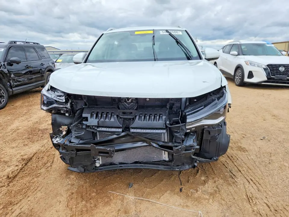 2025 VOLKSWAGEN TAOS SE  